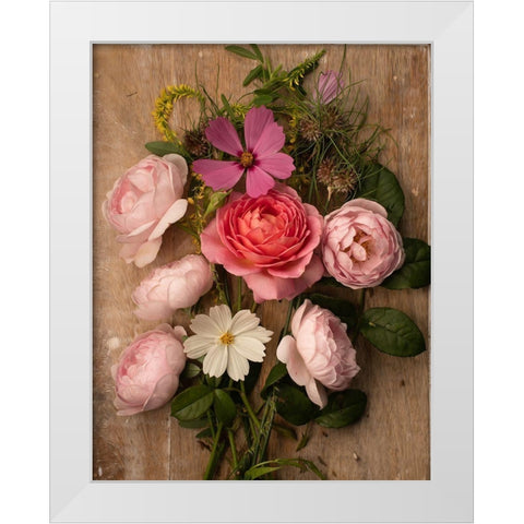 Rosy Posy I White Modern Wood Framed Art Print by Maclean, Leah
