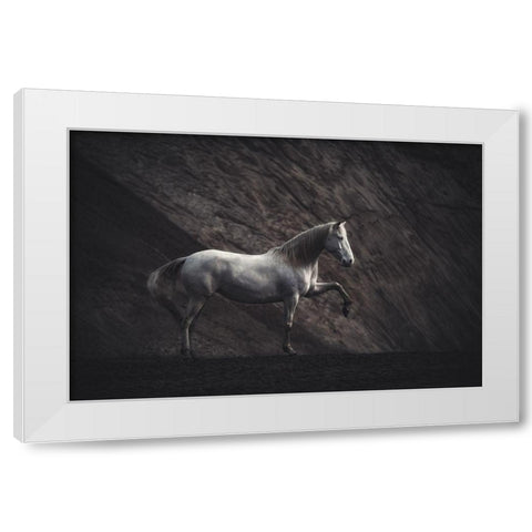 Solitaire White Modern Wood Framed Art Print by Willers, Heike
