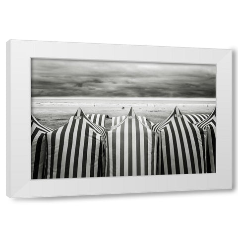 On the beach White Modern Wood Framed Art Print by Guerra, Toni