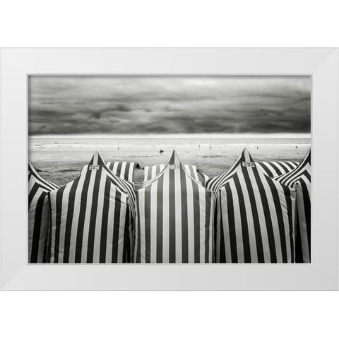 On the beach White Modern Wood Framed Art Print by Guerra, Toni