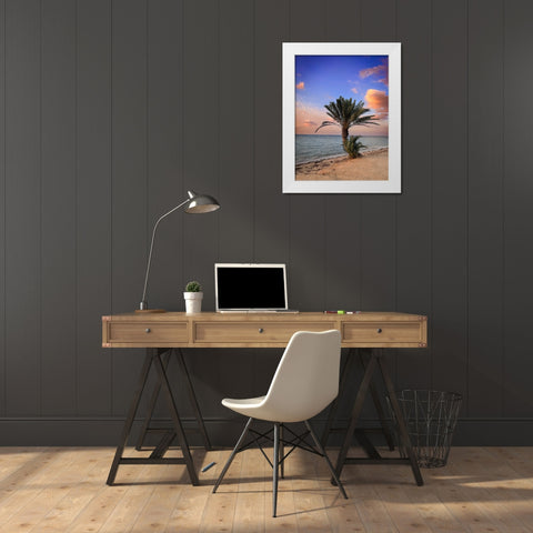 Palm beach White Modern Wood Framed Art Print by G Alfidi, Saleem
