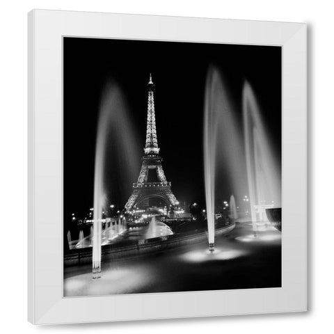 Eiffel Tower Fountains White Modern Wood Framed Art Print by Butcher, Dave