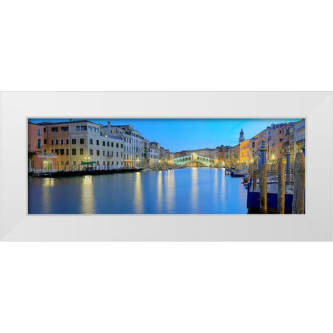Venedig Rialto Brucke White Modern Wood Framed Art Print by Fischer, Rolf