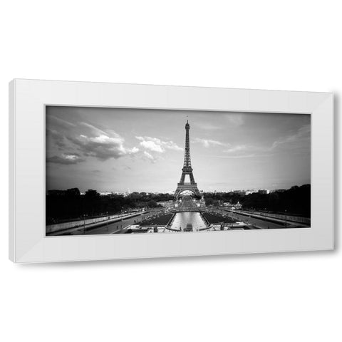 Eiffel Turm I White Modern Wood Framed Art Print by Seidel, Leo