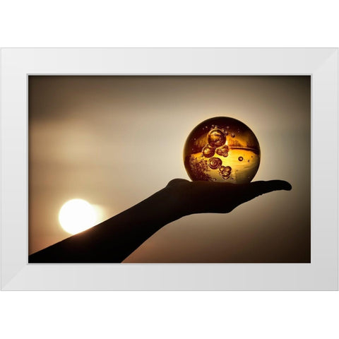 Soleil en verre White Modern Wood Framed Art Print by Steger, Uwe