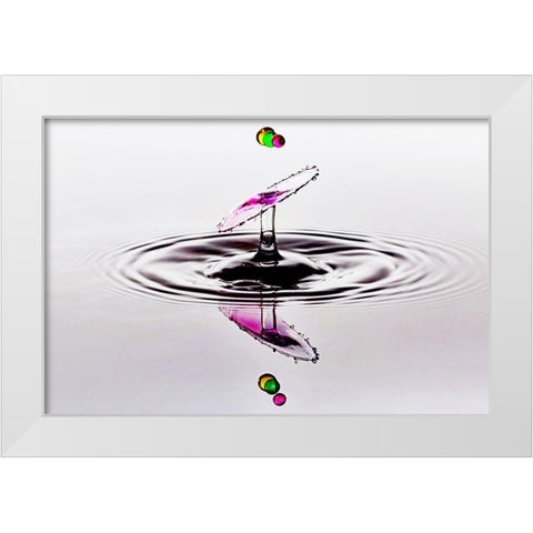 Mirror White Modern Wood Framed Art Print by Sanchez, Manuel